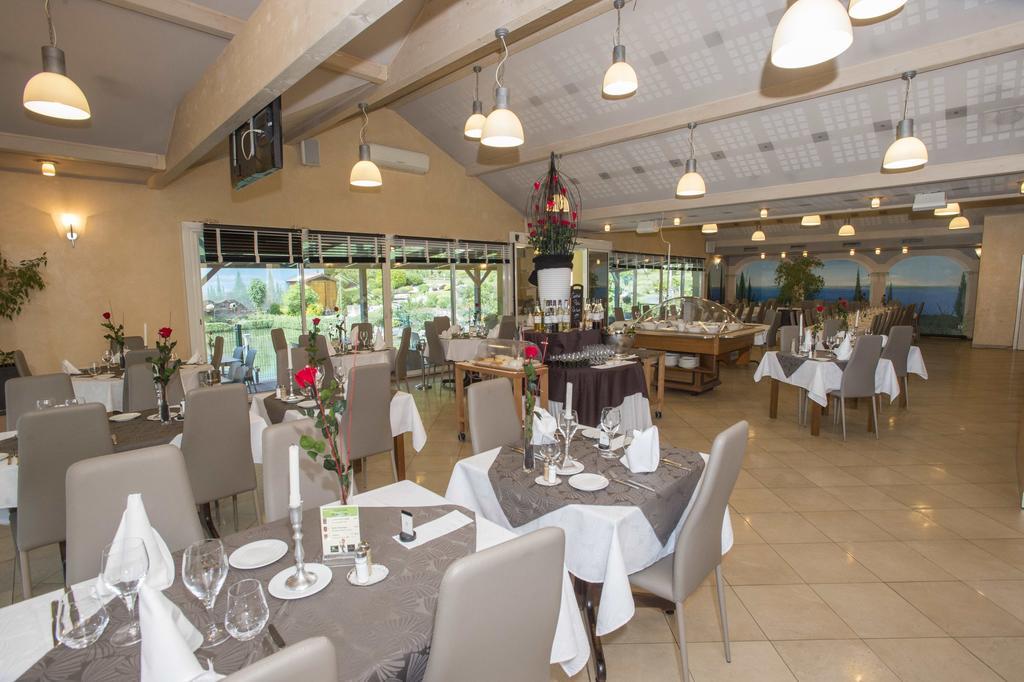 Hotel Aster Restaurant Aux Arcades Briey Exterior foto